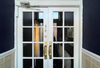 New Derina Hotel has Balcony rooms