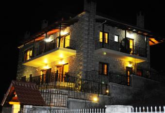 Elatodasos has Balcony rooms