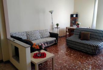 Appartamento 200mt dal mare allows 18 year olds to book a room