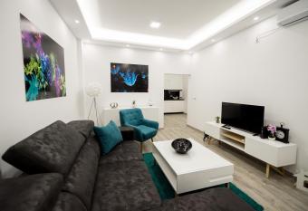 CENTAR Lux has Balcony rooms