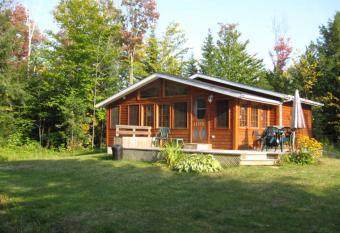 Domaine Ste-Flore has Balcony rooms