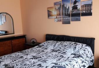 Rozzano Humanitas Forum IEO has Balcony rooms