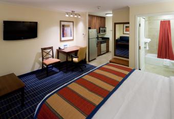 TownePlace Suites by Marriott Tucson Williams Centre allows 18 year olds to book a room