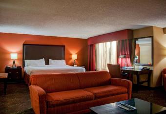Holiday Inn Express & Suites Tyler South allows 18 year olds to book a room