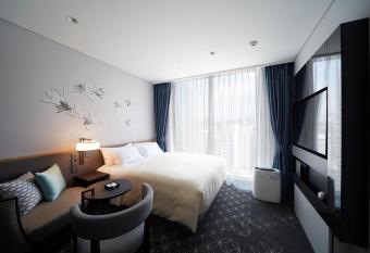 Hotel Gracery Seoul has rooms with a private hot tub
