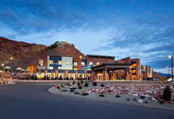 Hyatt Place Moab allows 18 year olds to book a room