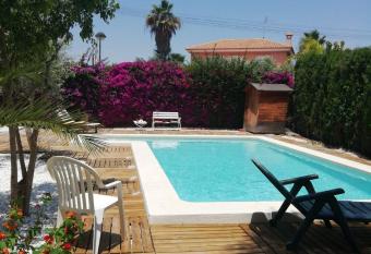 Chalet Maria con Jard  n Mediterr  neo has Balcony rooms