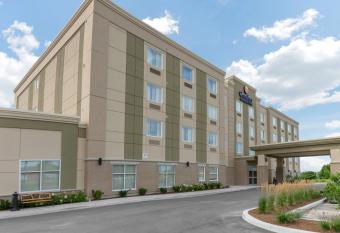 Comfort Inn & Suites allows 18 year olds to book a room