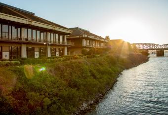 Holiday Inn Portland - Columbia Riverfront By IHG has Balcony rooms