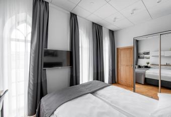 Piano Apartments allows 18 year olds to book a room