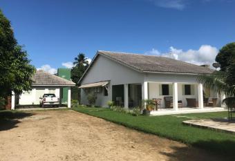 Serrambi - 4 quartos com piscina e churrasqueira has Smoking/Balcony rooms