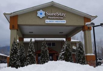SureStay Plus Hotel by Best Western Salmon Arm allows 18 year olds to book a room
