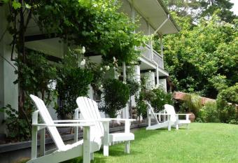 Brentwood Accommodation B&B Apartments - Yarra Valley allows 18 year olds to book a room