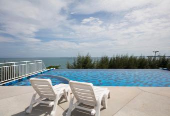 GrandBeach Condo by malai has Balcony rooms