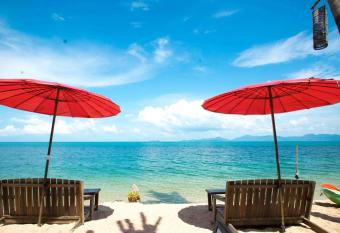 By Beach Resort has Balcony rooms