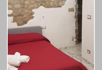 Janara - Iside allows 18 year olds to book a room