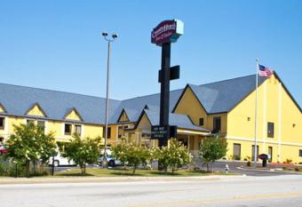 Country Hearth Inn-Union City has Smoking rooms