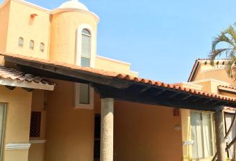 Villa 18 Con Playa 3 Recamaras dentro de Hotel en Ixtapa has Balcony rooms