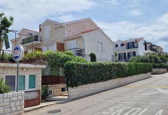 Palute has Balcony rooms