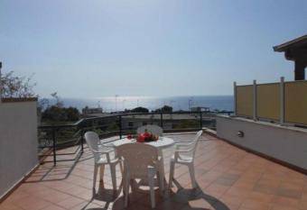 Residence Costa degli ulivi has Smoking rooms