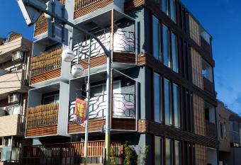 Numero Uno Tokyo has Balcony rooms