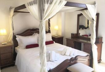 Porto Kalyves Seaside Aparthotel has Balcony rooms