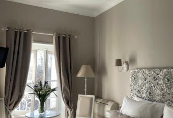 H  tel Ch  teau des Jacobins has Balcony rooms