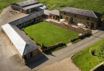 The Granary at Fawsley has Balcony rooms