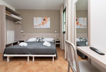 Casa Betania allows 18 year olds to book a room