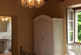 La Casa del Frate Rooms allows 18 year olds to book a room