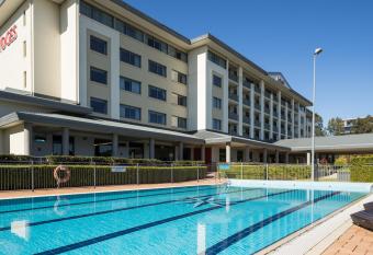 Rydges Norwest Sydney has Balcony rooms