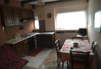 Il Capriolo has Balcony rooms