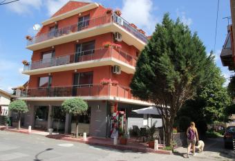 Aparthotel Elly has Balcony rooms