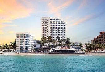 The Inn At Mazatlan has Balcony rooms