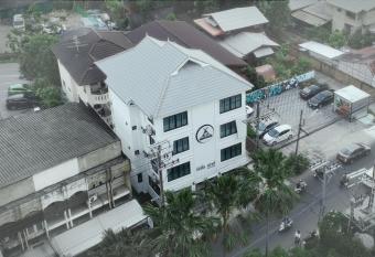 Gusto House allows 18 year olds to book a room