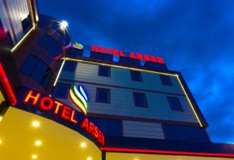 Arsen Hotel allows 18 year olds to book a room