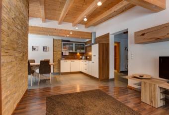 Haus Mattle has Balcony rooms