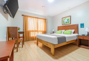 Epiqus Hotel allows 18 year olds to book a room