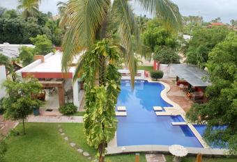 Melaque Paradise has Balcony rooms