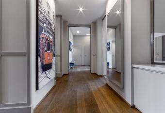 Casa da Suite Eleganza has rooms with a private hot tub