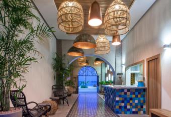 Casa al Mar allows 18 year olds to book a room