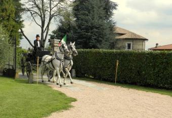 B&B Al Castello allows 18 year olds to book a room