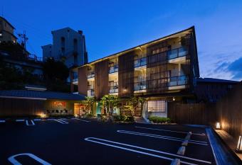 Arima Onsen Koki allows 18 year olds to book a room
