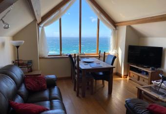 Beautiful Wales has Balcony rooms