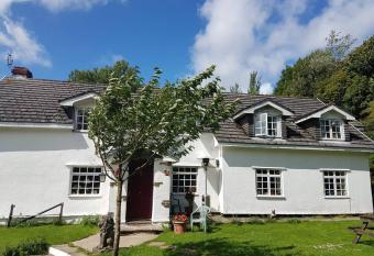 Coynant Farm Guesthouse - Farm Park Stay has Balcony rooms