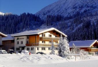 Pension Waldhof has Balcony rooms