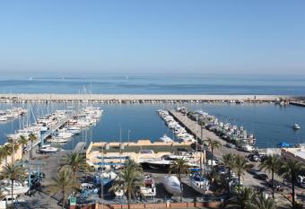 Luxury private apartment at the beach in a 4 star hotel first beach line has Balcony rooms