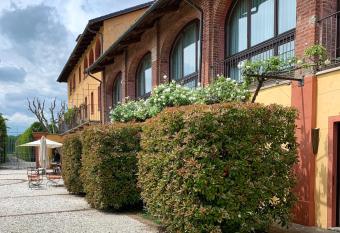 Tenuta La Cascinetta has Balcony rooms