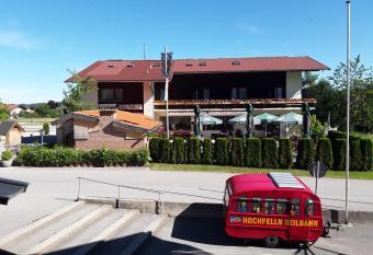 M  hlwinkler Hof has Balcony rooms