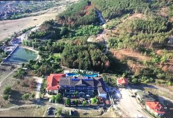 Hotel Konak has Balcony rooms
